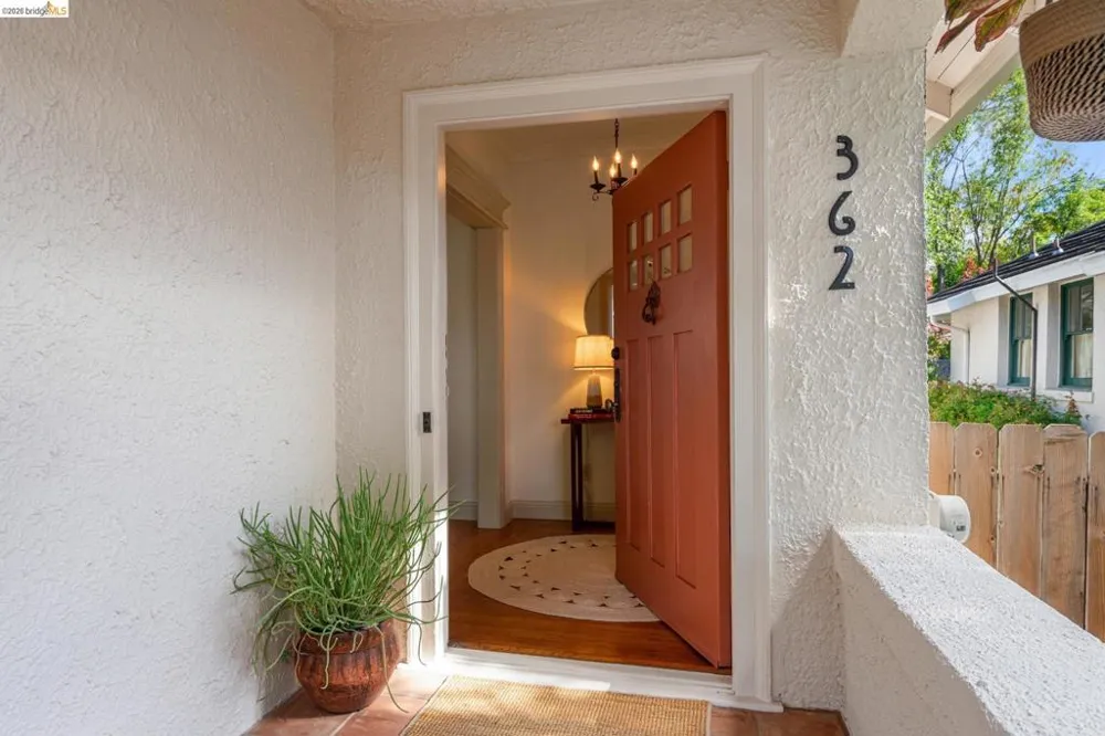362 50Th St Oakland, CA 94609