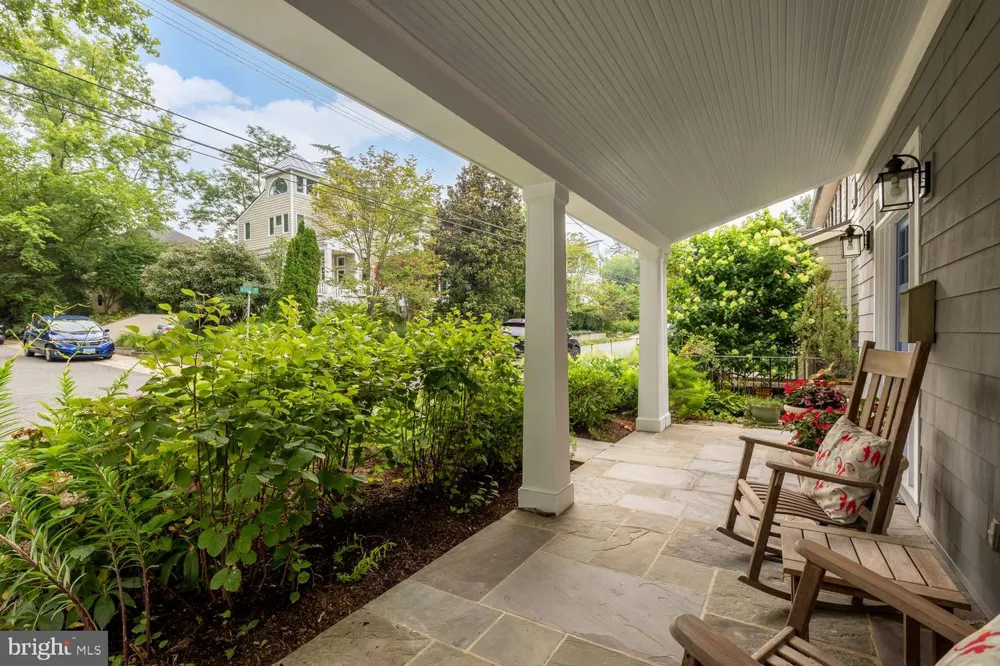 6512 RIDGE DRIVE Bethesda, MD 20816