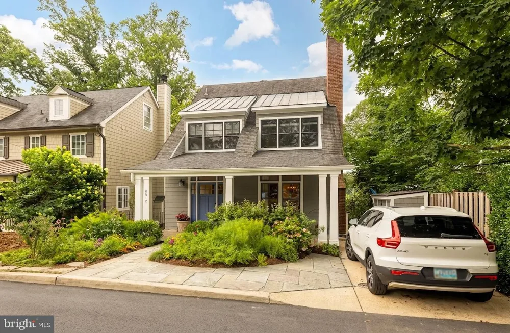 6512 RIDGE DRIVE Bethesda, MD 20816