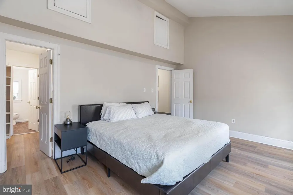 558 16TH STREET #3 Philadelphia, PA 19130