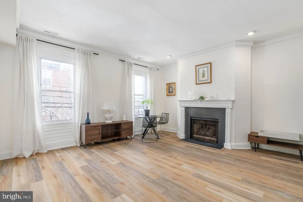 558 16TH STREET #3 Philadelphia, PA 19130