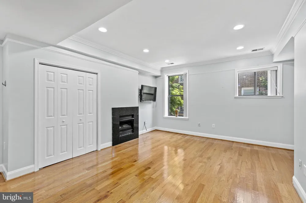 1437 SPRING ROAD NW #21 Washington, DC 20010
