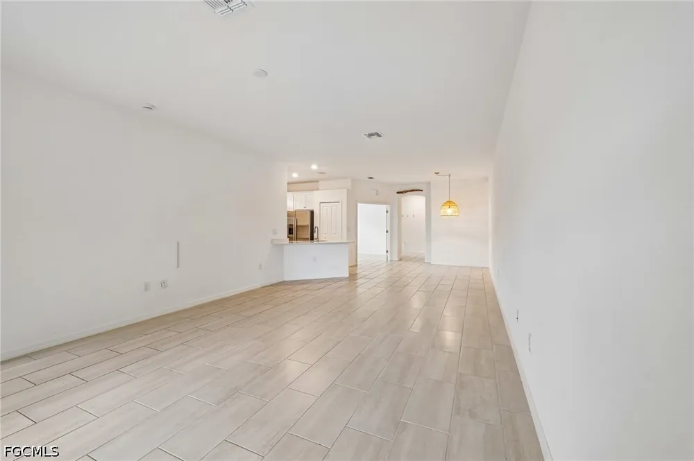 Vine Avenue Naples, FL 34120