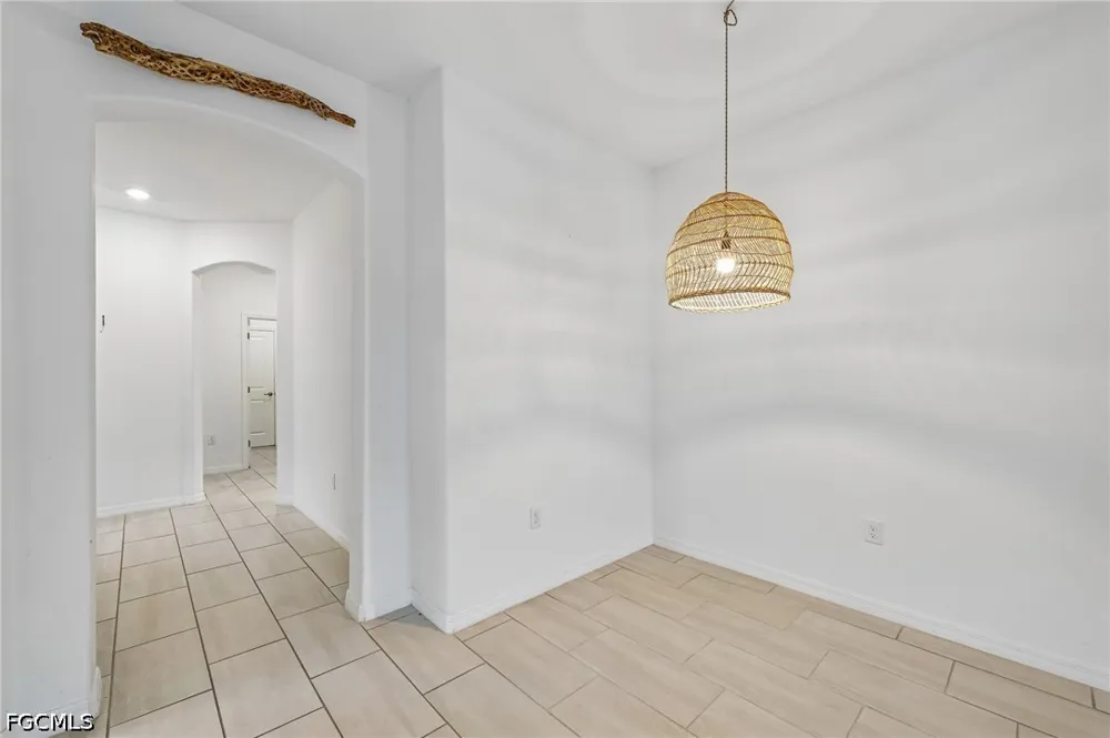Vine Avenue Naples, FL 34120