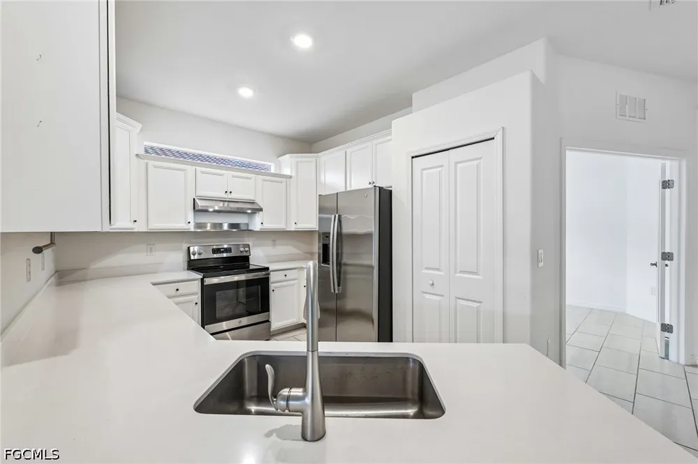 Vine Avenue Naples, FL 34120