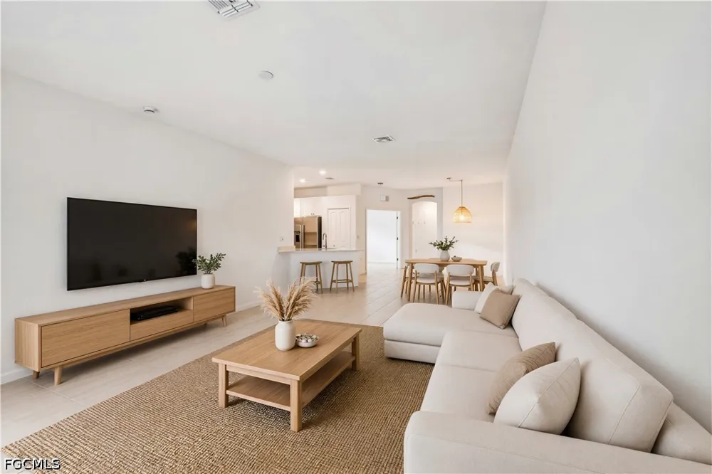 Vine Avenue Naples, FL 34120