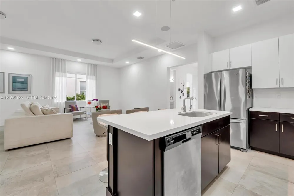 15071 SW 176th St Miami, FL 33187