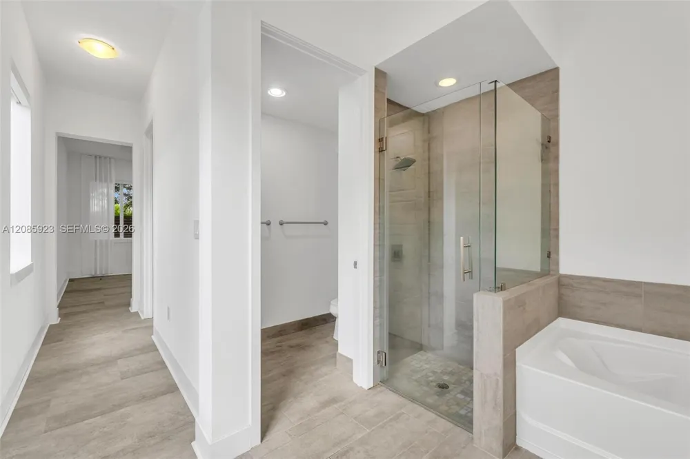 15071 SW 176th St Miami, FL 33187
