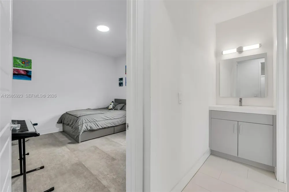 15071 SW 176th St Miami, FL 33187