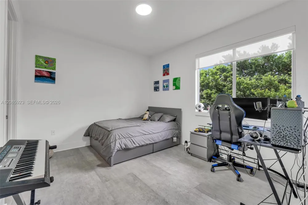 15071 SW 176th St Miami, FL 33187