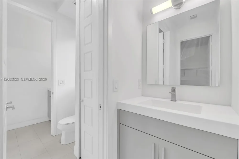 15071 SW 176th St Miami, FL 33187