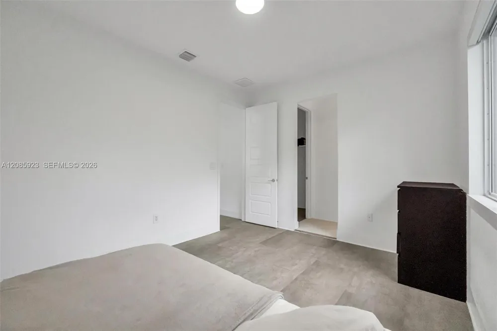 15071 SW 176th St Miami, FL 33187