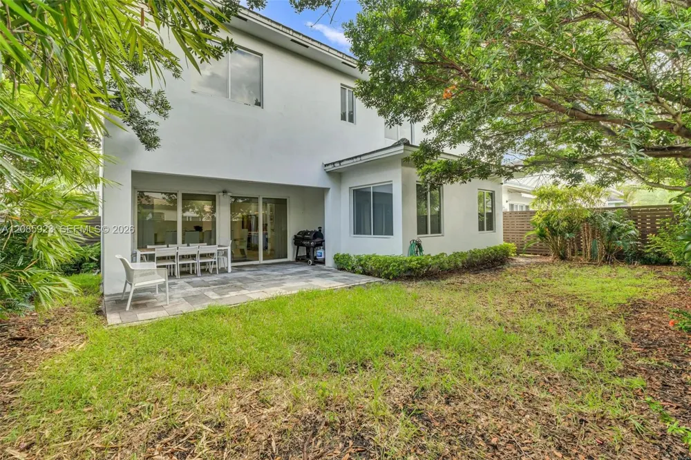 15071 SW 176th St Miami, FL 33187