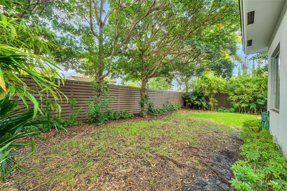 15071 SW 176th St Miami, FL 33187