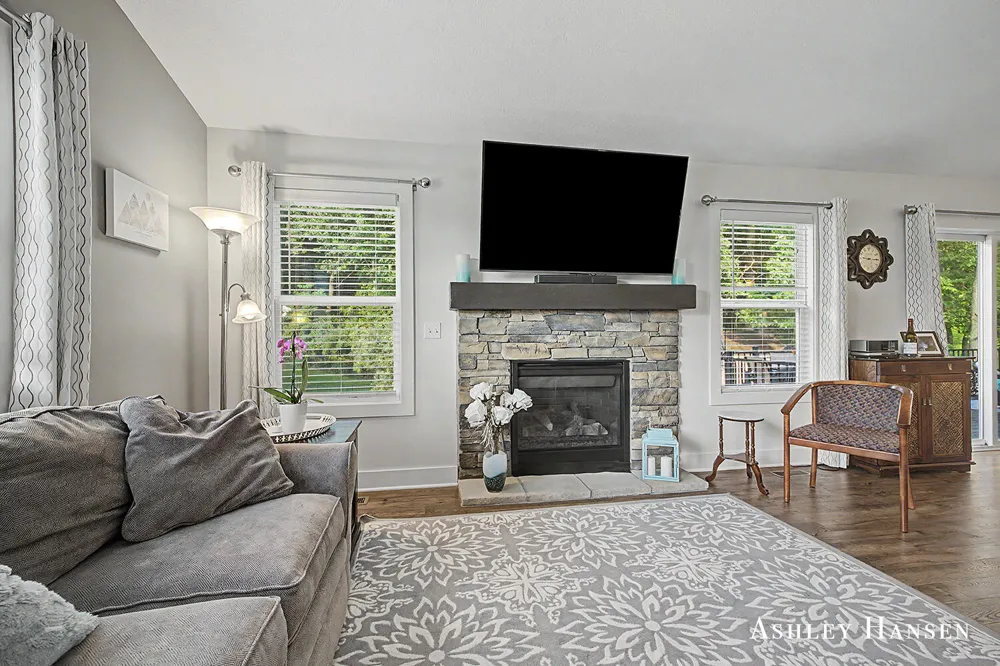 163 Dogwood Drive NE Rockford, MI 49341