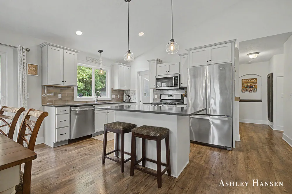 163 Dogwood Drive NE Rockford, MI 49341