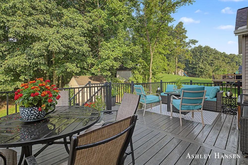 163 Dogwood Drive NE Rockford, MI 49341