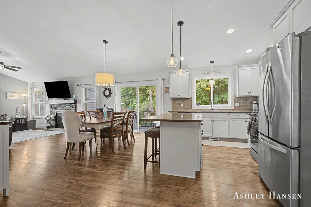 163 Dogwood Drive NE Rockford, MI 49341
