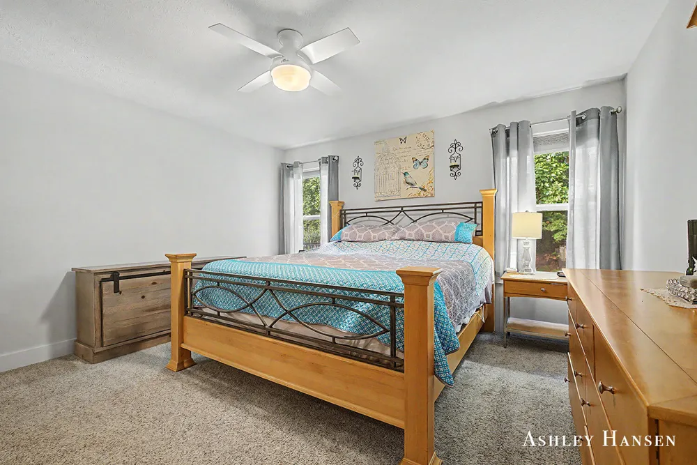 163 Dogwood Drive NE Rockford, MI 49341