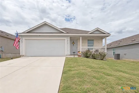 913 Riviera Court