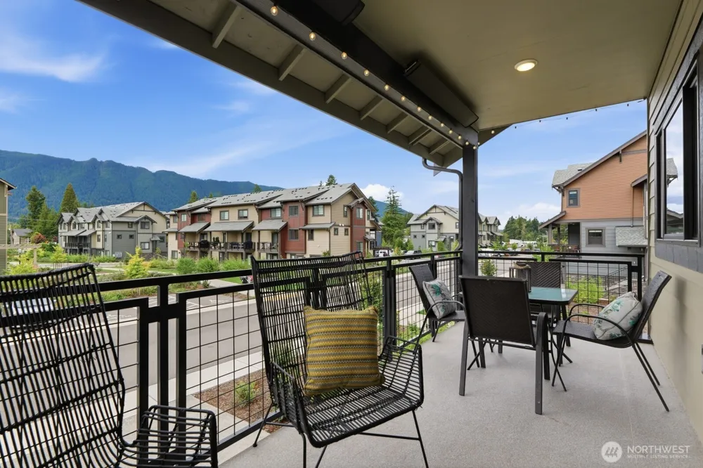 1906 SE 12 STREET North Bend, WA 98045