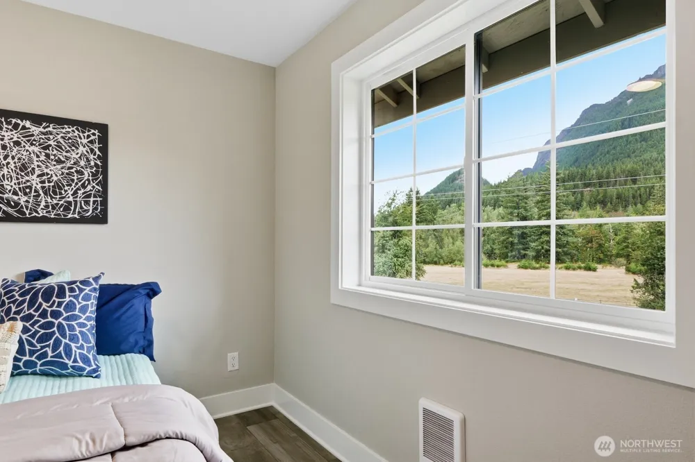 1906 SE 12 STREET North Bend, WA 98045