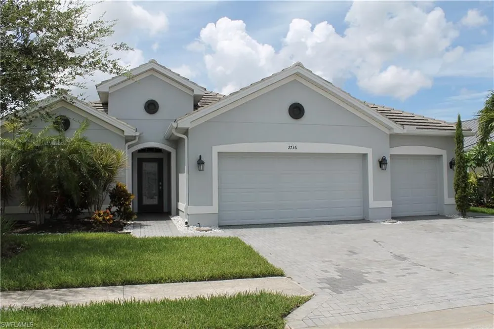 2736 Lambay Court Cape Coral, FL 33991