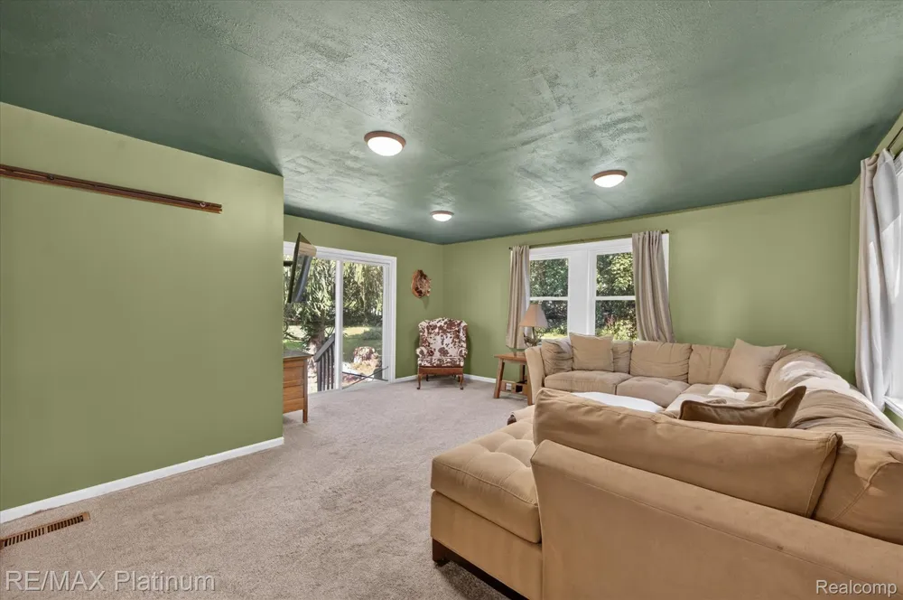160 Kuhn Street Unadilla Township, MI 48137