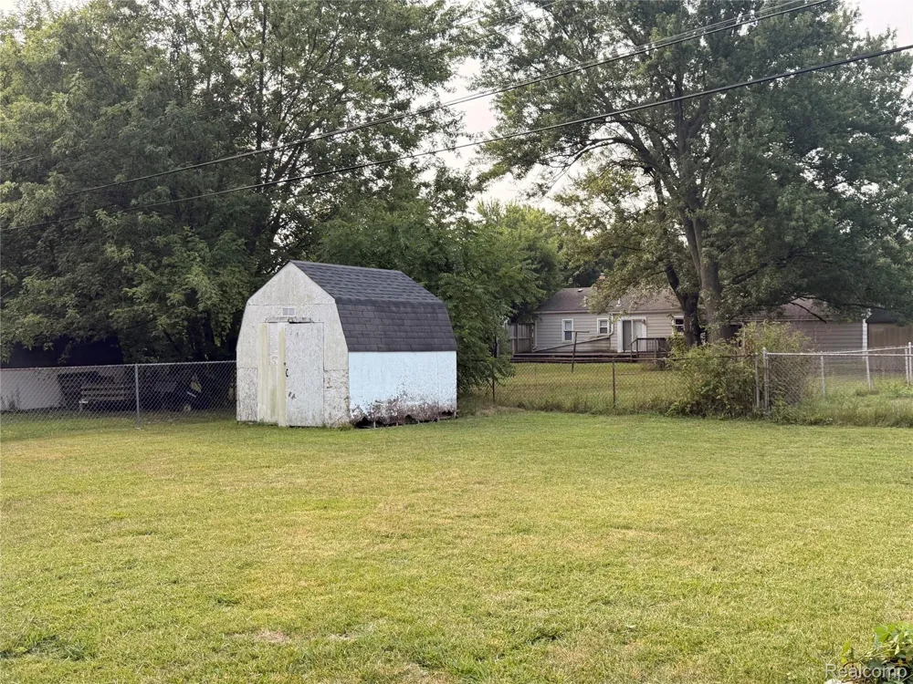 5347 Mapletree Drive Flint Charter Township, MI 48532