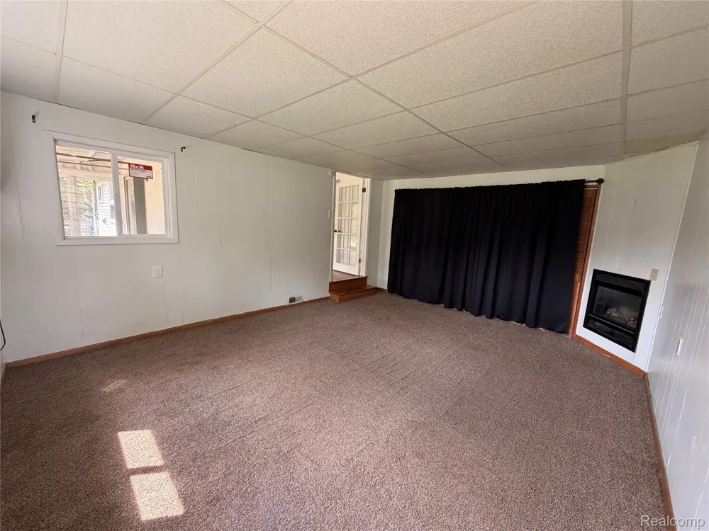 5347 Mapletree Drive Flint Charter Township, MI 48532