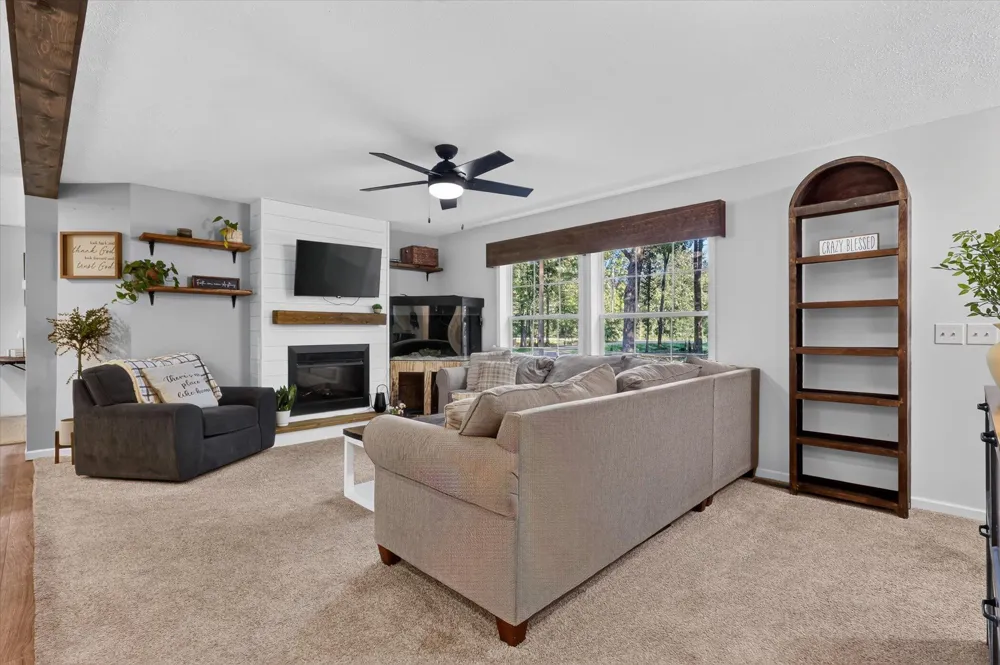 9633 W Howard City Edmore Cato Township, MI 48850