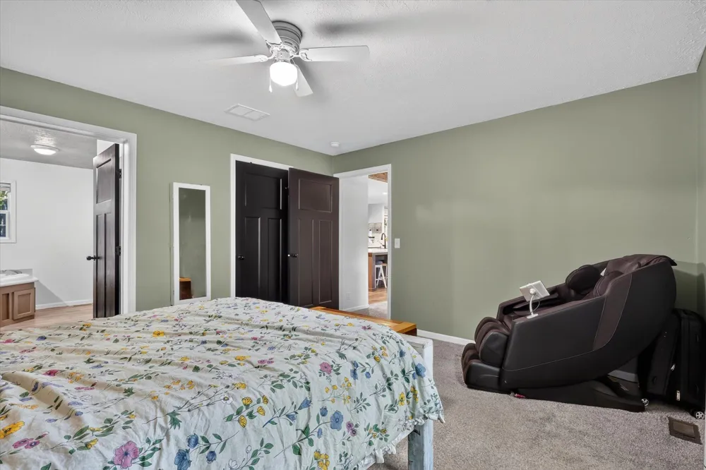 9633 W Howard City Edmore Cato Township, MI 48850