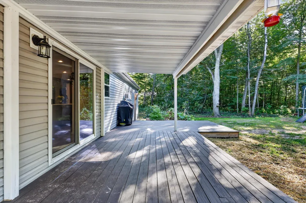 9633 W Howard City Edmore Cato Township, MI 48850