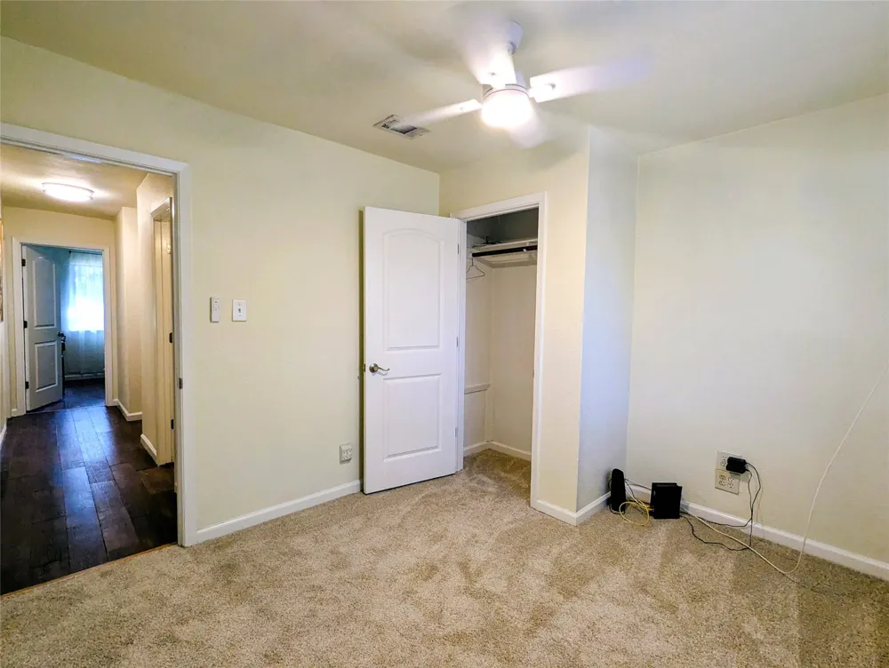2423 Village Walk Austin, TX 78744