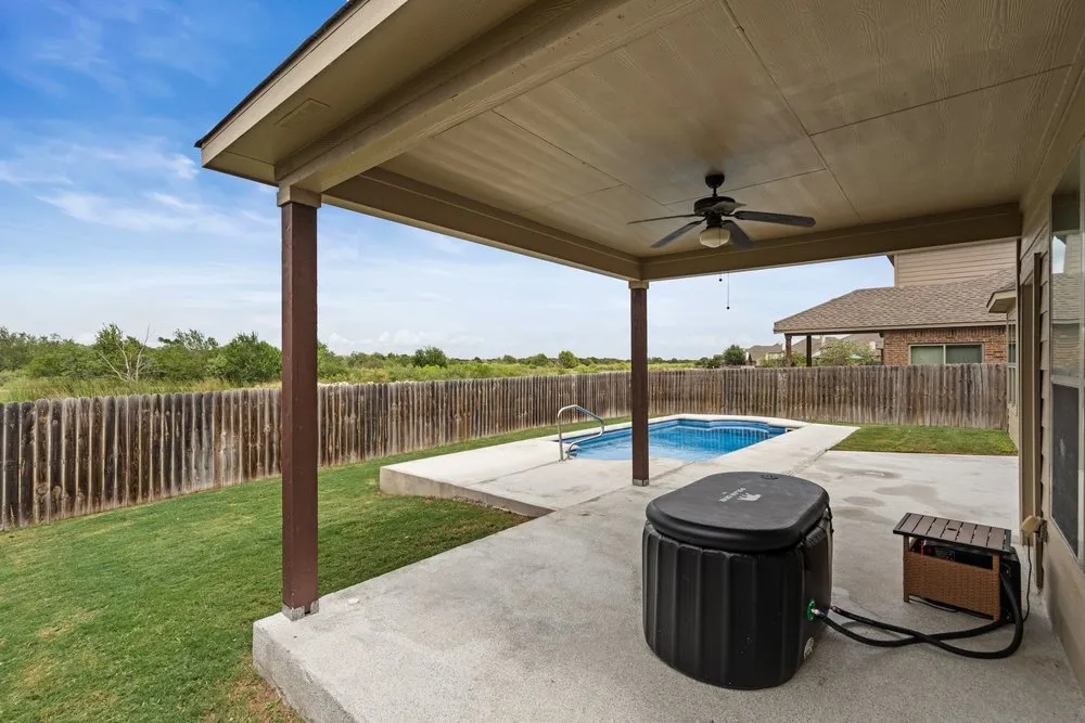580 Clear Springs Hollow Buda, TX 78610