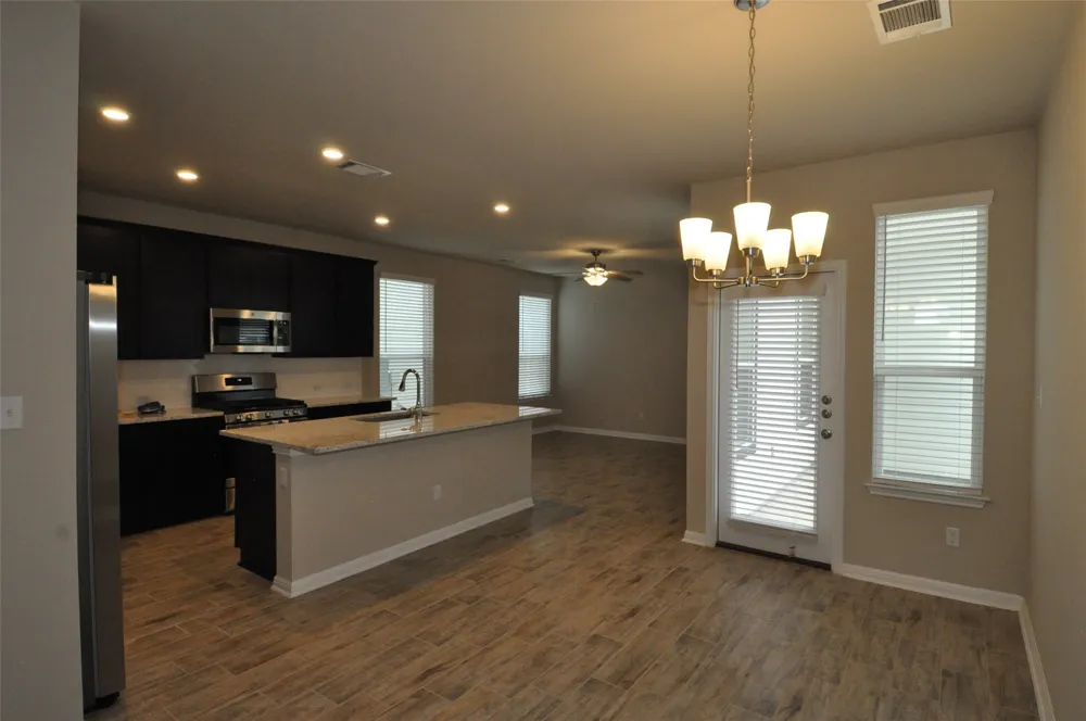 1621 Bella Drive #82 Leander, TX 78641