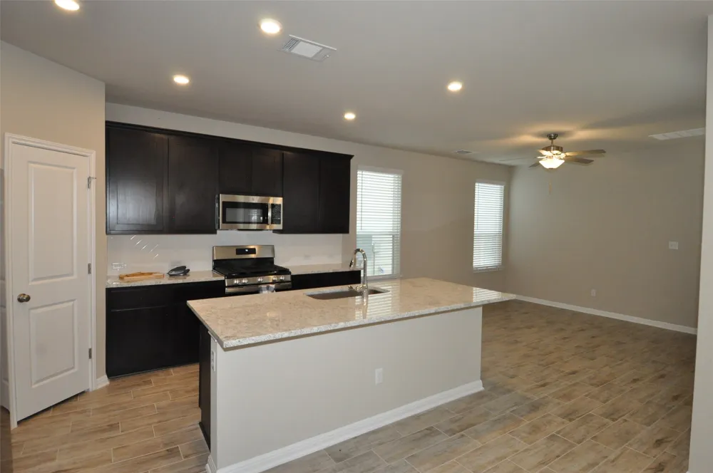 1621 Bella Drive #82 Leander, TX 78641