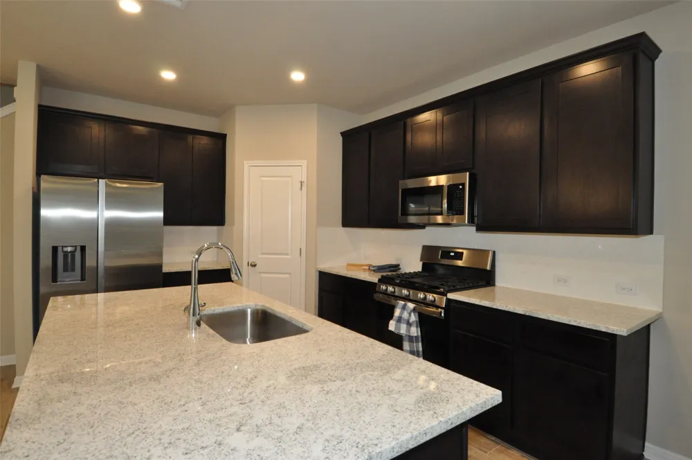 1621 Bella Drive #82 Leander, TX 78641