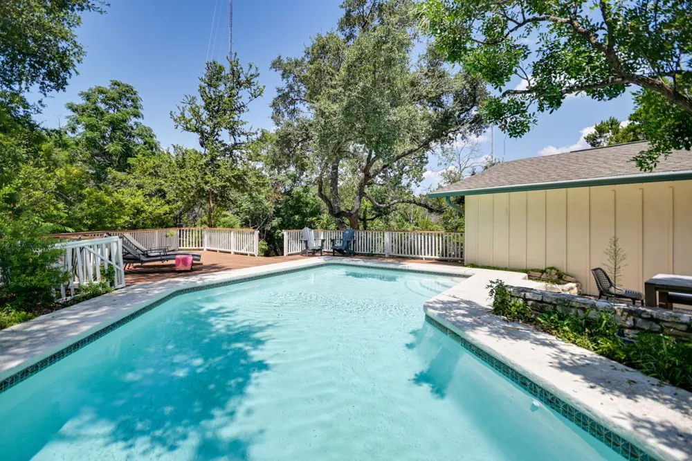 2412 Deer Pass Austin, TX 78746