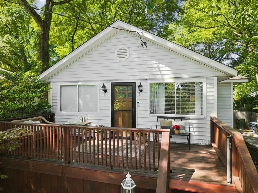 2152 Forrest Place NW Atlanta, GA 30318
