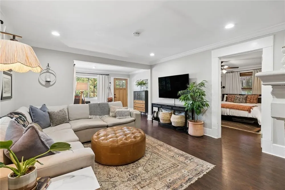2152 Forrest Place NW Atlanta, GA 30318