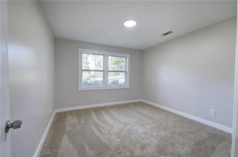 102 Summit Drive Griffin, GA 30224