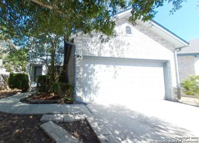 9411 DE SAPIN San Antonio, TX 78254