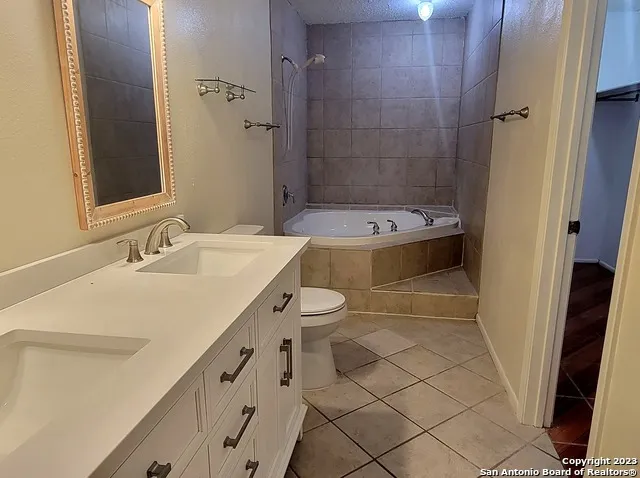 9411 DE SAPIN San Antonio, TX 78254