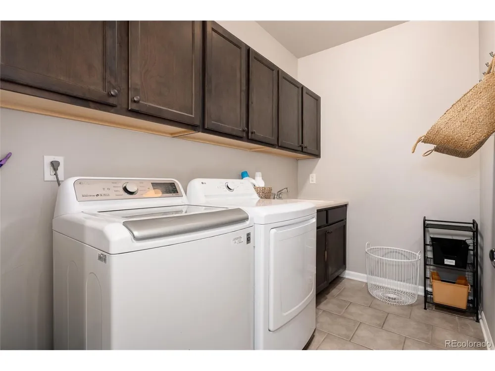25551 E Indore Drive Aurora, CO 80016