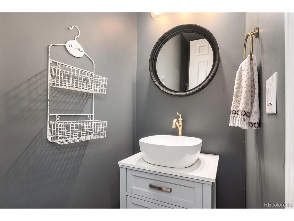 25551 E Indore Drive Aurora, CO 80016