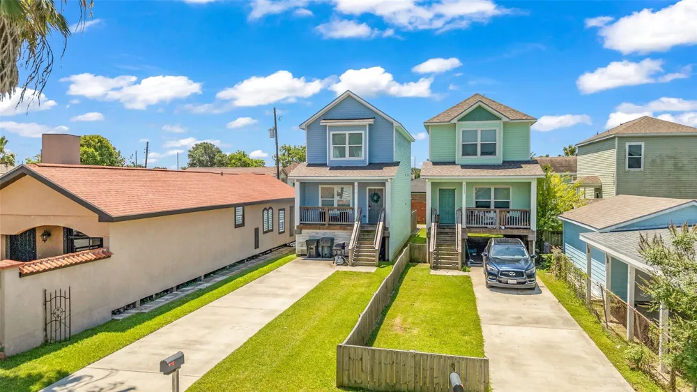 5419 Avenue N 1/2 Galveston, TX 77551