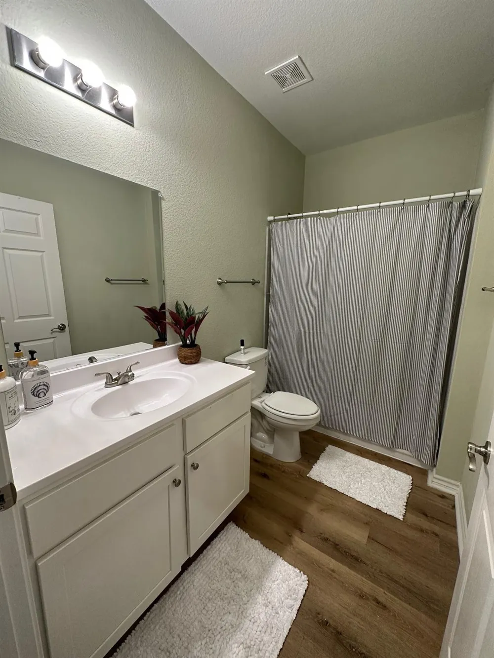5419 Avenue N 1/2 Galveston, TX 77551