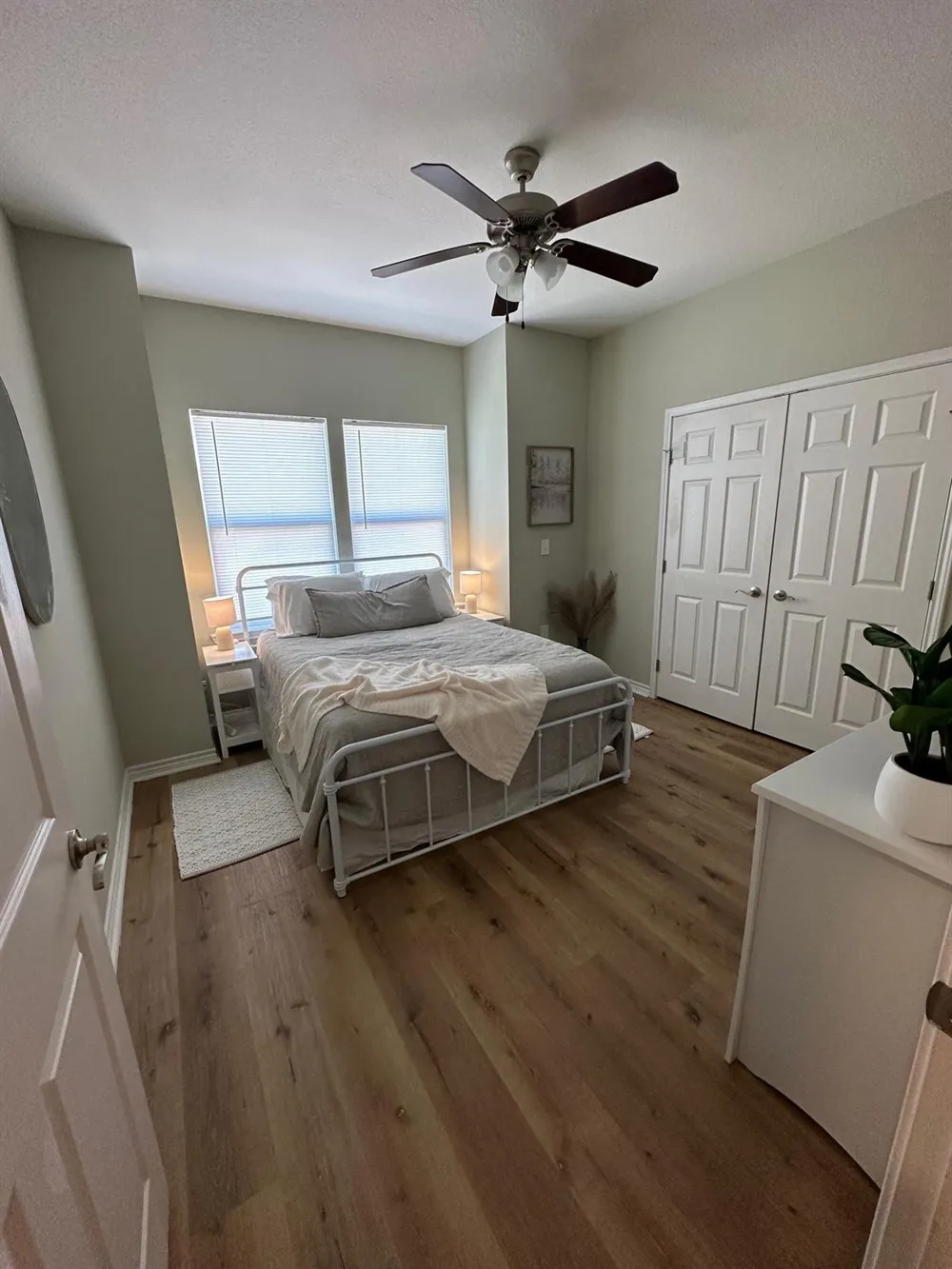 5419 Avenue N 1/2 Galveston, TX 77551
