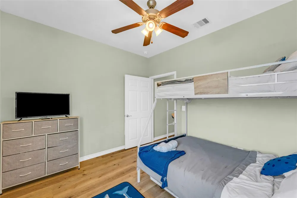 5419 Avenue N 1/2 Galveston, TX 77551